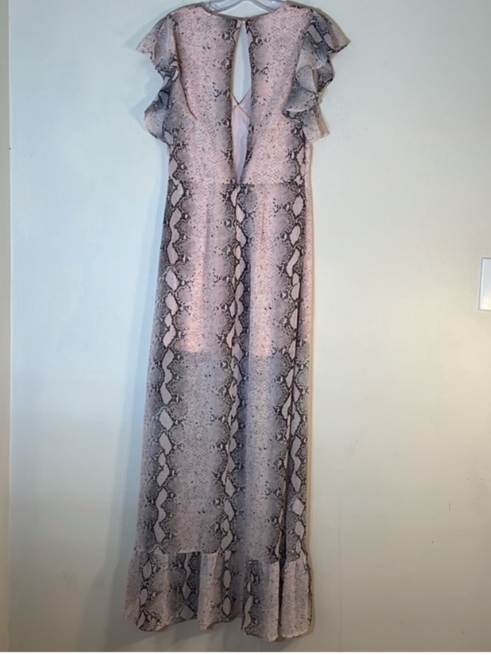Know One Cares Snake Skin Print Ruffle Maxi Dress. Small. NWT. - Picture 8 of 10